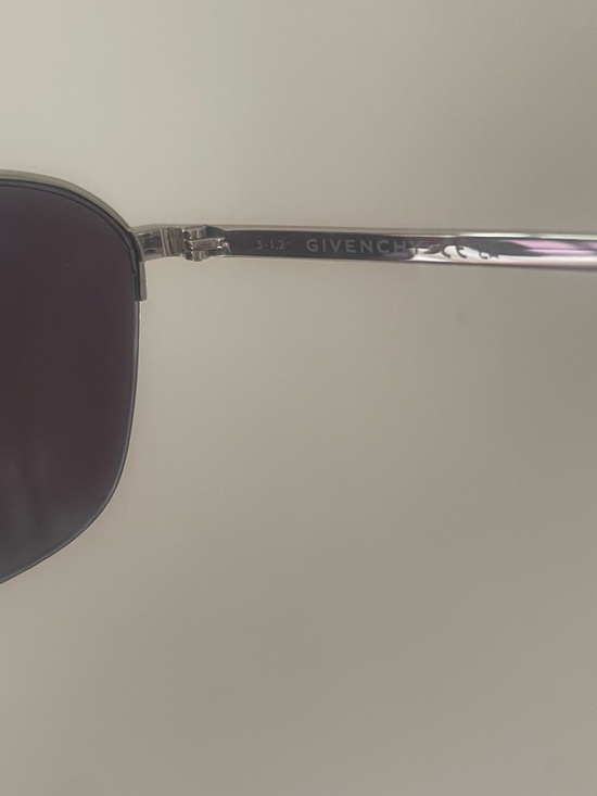 GIVENCHY 
Gv Speed Pilot Sunglasses - Shiny Palladium / Smoke main image 13